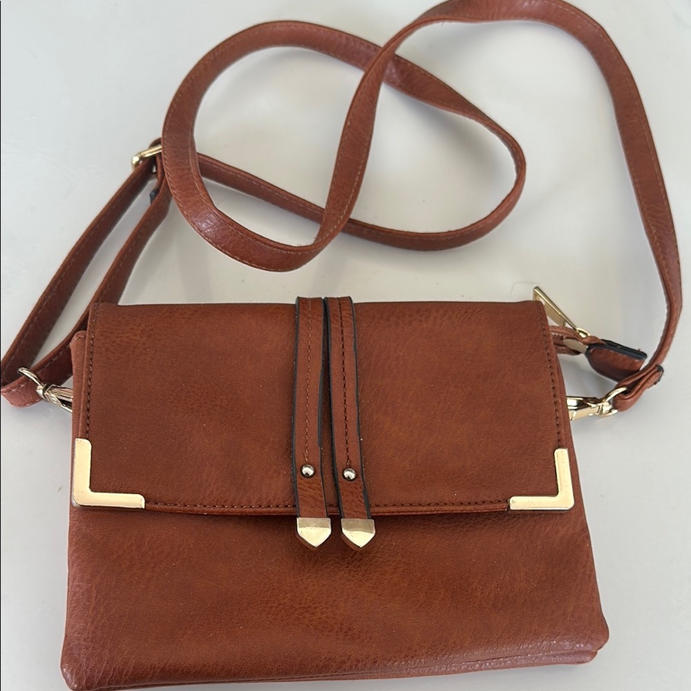 Elegant Brown Leather Crossbody Bag